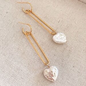 Geometry irregular heart pearl earrings
